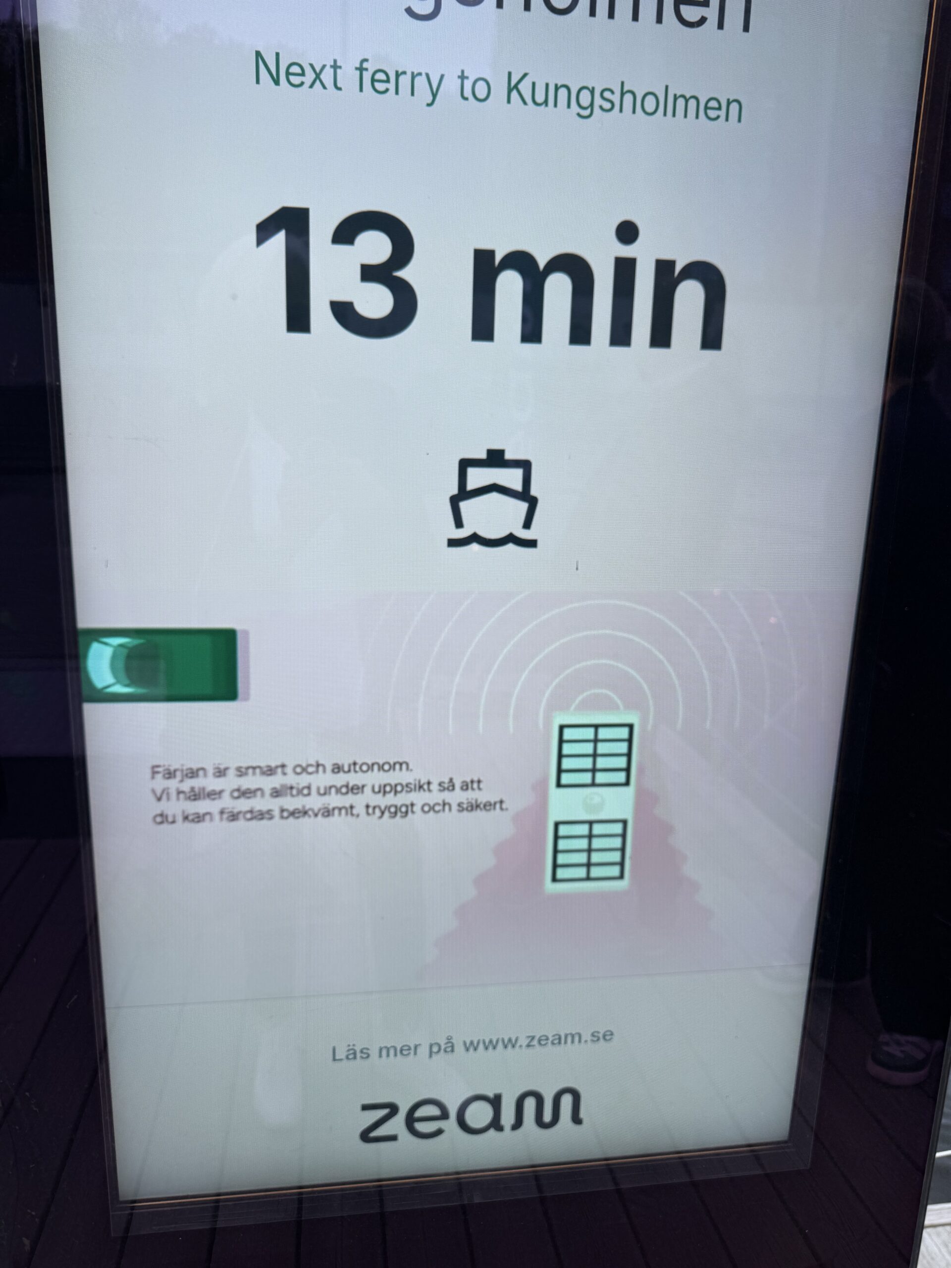 Estelle, autonom ferje, går hvert 20 min over til Kungsholmen i Stockholm