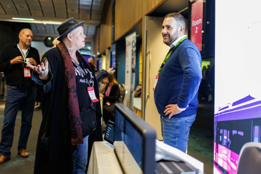 Utstiller og publikun